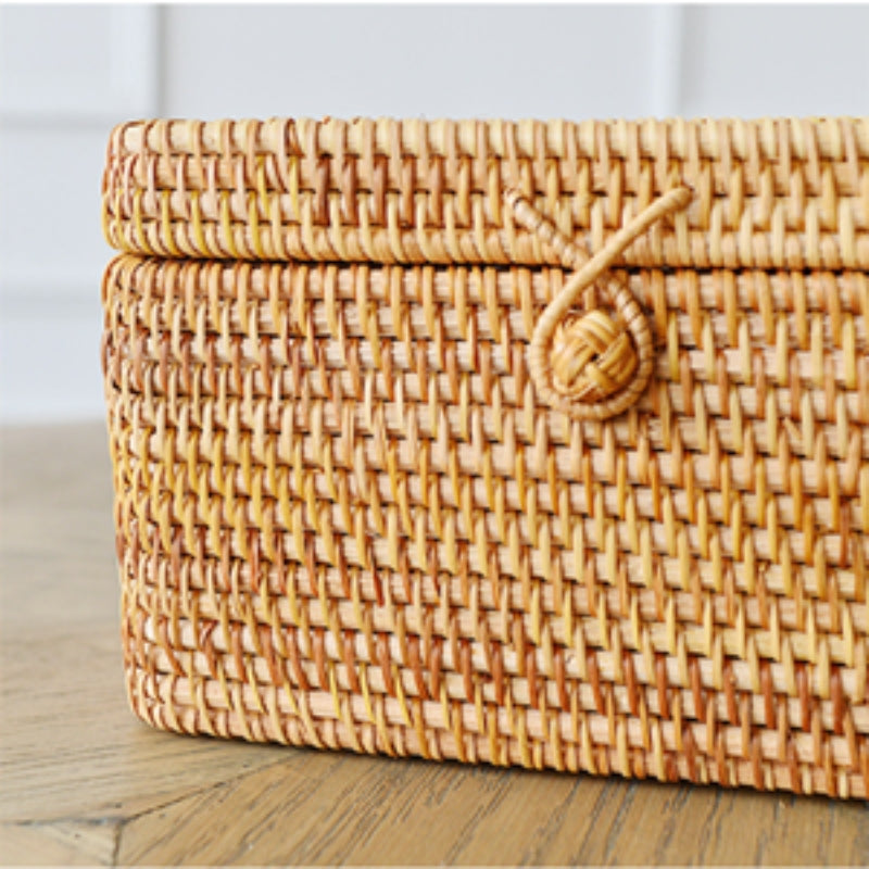 Rattan Square Tissue Box Cover, 5.7" x 5.7" x 5", Decorative Woven Facial Tissue Holder with Hinged Top Lid, Natural Color