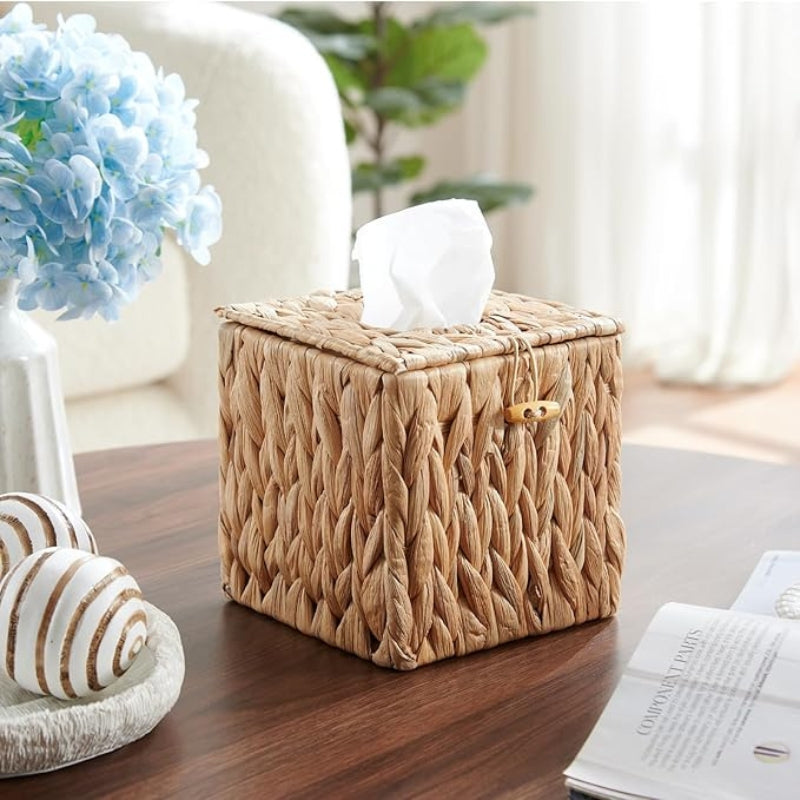 YANGQIHOME Tissue Box Cover Square, Water Hyacinth Tissue Box Holder with Lid - Handwoven Square Tissue Box Cover, 1 Pack, 5.9" x 5.9" x 6.3"