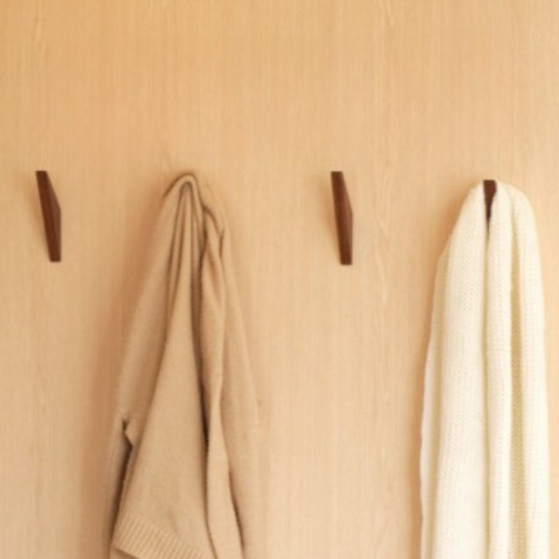 Pack of 4, Minimalist Design, Beech Wood Natural Wooden Coat Hooks, Wall Mounted Single Wall Wood Hook Rack, Clothes Hat Hanger Towel Rack Home Vintage Handmade Craft